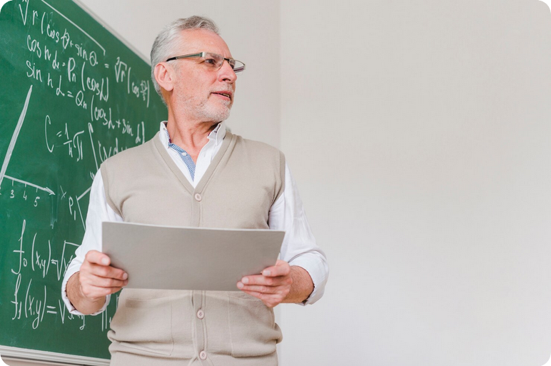 Троих учителей уволили перед уходом на пенсию на юге Казахстана